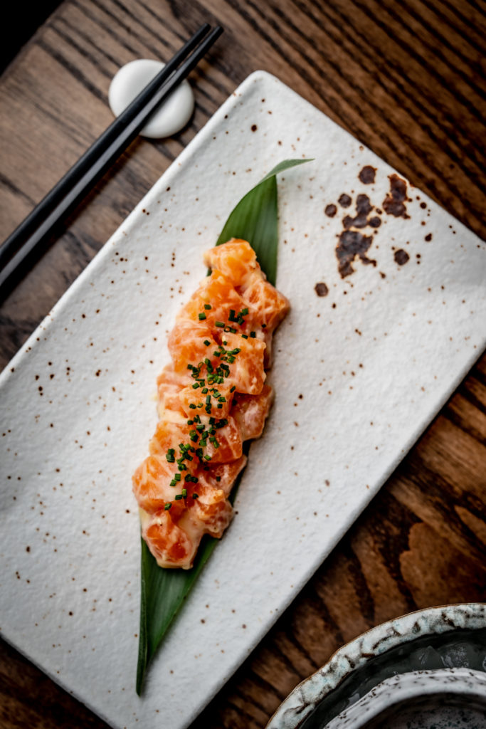 Salmon sashimi salad